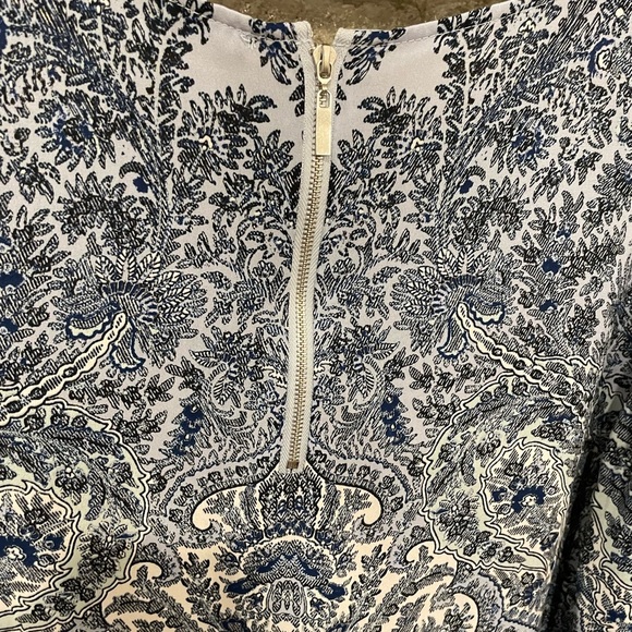 Rose & Olive Beautiful blouse. Size Xsmall. NWOT. - Picture 6 of 7